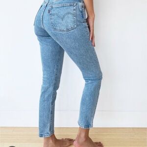 Levi's Skinny 501 Women's Jeans